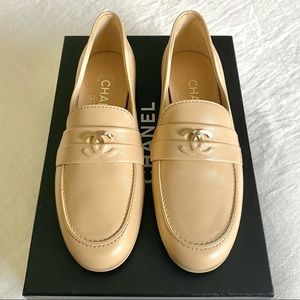 Chanel Moccasin Loafers in Beige Lambskin